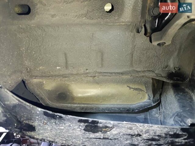 Черный Шкода Фабия, объемом двигателя 1.4 л и пробегом 203 тыс. км за 10500 $, фото 28 на Automoto.ua