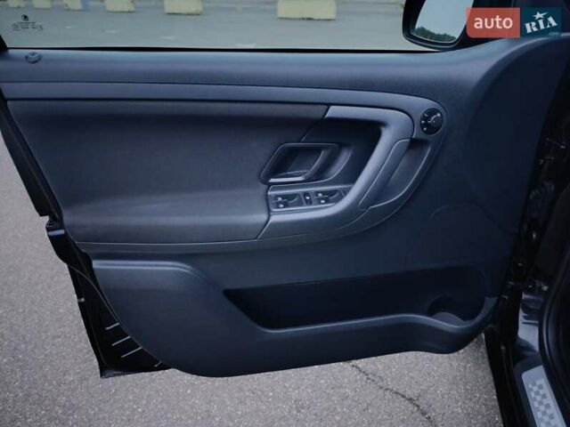 Черный Шкода Фабия, объемом двигателя 1.4 л и пробегом 203 тыс. км за 10500 $, фото 16 на Automoto.ua