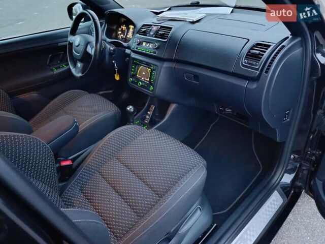 Черный Шкода Фабия, объемом двигателя 1.4 л и пробегом 203 тыс. км за 10500 $, фото 17 на Automoto.ua