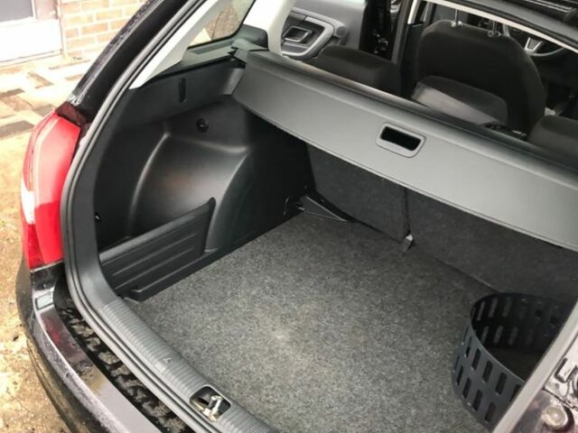 Чорний Шкода Фабія, об'ємом двигуна 1.6 л та пробігом 120 тис. км за 3000 $, фото 2 на Automoto.ua