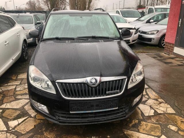 Чорний Шкода Фабія, об'ємом двигуна 1.6 л та пробігом 120 тис. км за 3000 $, фото 1 на Automoto.ua