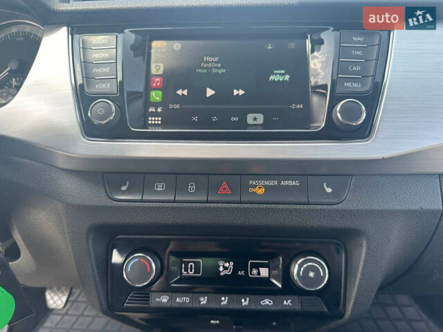 Черный Шкода Фабия, объемом двигателя 1.4 л и пробегом 293 тыс. км за 8200 $, фото 8 на Automoto.ua