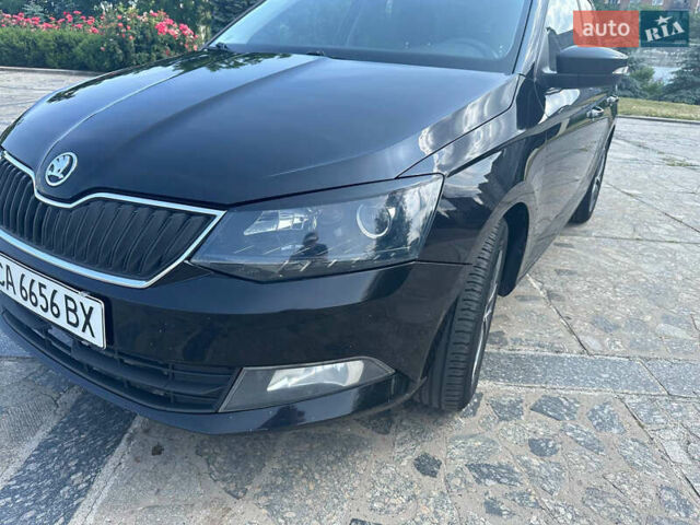 Черный Шкода Фабия, объемом двигателя 1.4 л и пробегом 293 тыс. км за 8200 $, фото 1 на Automoto.ua