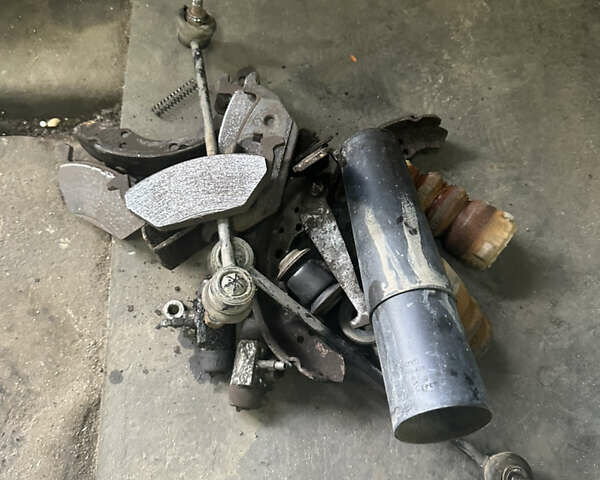 Черный Шкода Фабия, объемом двигателя 1.4 л и пробегом 293 тыс. км за 8200 $, фото 9 на Automoto.ua