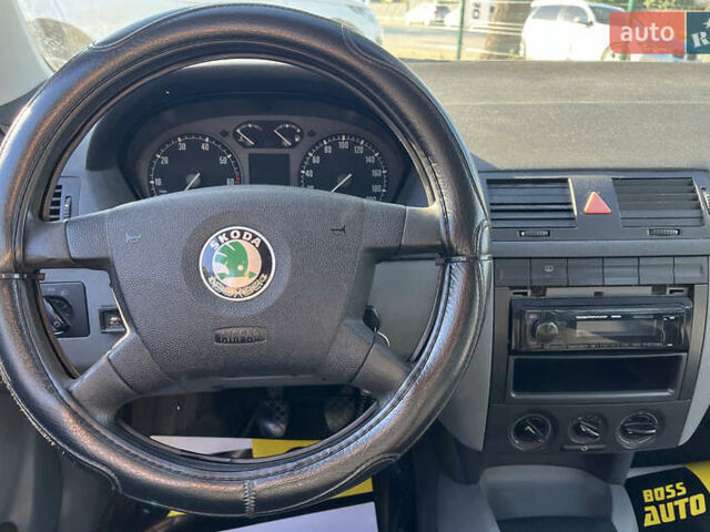 Коричневый Шкода Фабия, объемом двигателя 1.4 л и пробегом 229 тыс. км за 2800 $, фото 16 на Automoto.ua