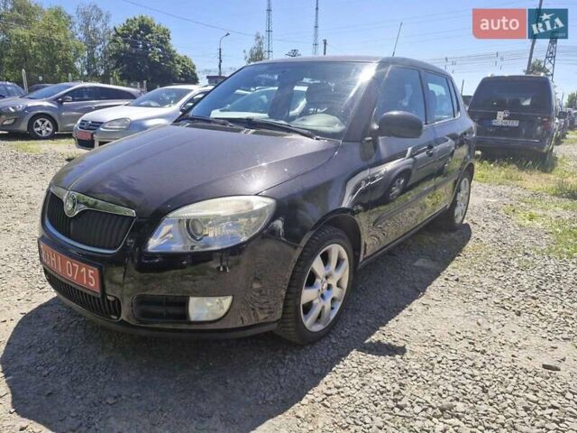 Коричневый Шкода Фабия, объемом двигателя 1.6 л и пробегом 214 тыс. км за 5500 $, фото 1 на Automoto.ua