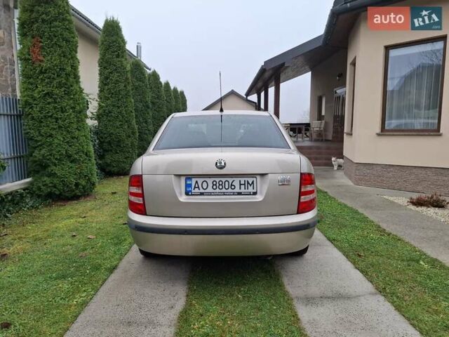 Коричневый Шкода Фабия, объемом двигателя 1.39 л и пробегом 183 тыс. км за 4499 $, фото 10 на Automoto.ua