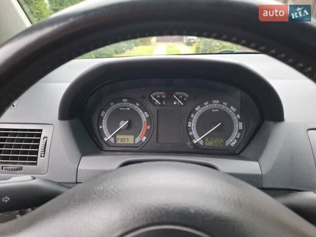 Коричневый Шкода Фабия, объемом двигателя 1.39 л и пробегом 183 тыс. км за 4499 $, фото 14 на Automoto.ua