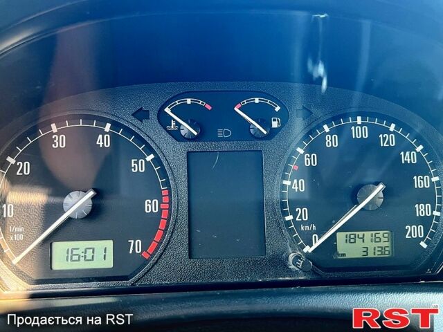 Коричневый Шкода Фабия, объемом двигателя 1.4 л и пробегом 184 тыс. км за 3000 $, фото 9 на Automoto.ua