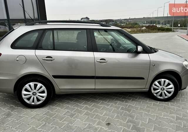 Коричневий Шкода Фабія, об'ємом двигуна 1.6 л та пробігом 218 тис. км за 6899 $, фото 7 на Automoto.ua