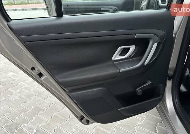 Коричневий Шкода Фабія, об'ємом двигуна 1.6 л та пробігом 218 тис. км за 6899 $, фото 18 на Automoto.ua