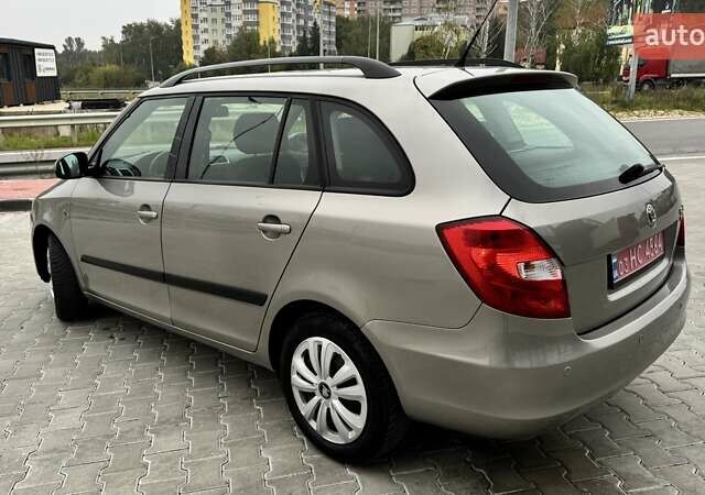 Коричневий Шкода Фабія, об'ємом двигуна 1.6 л та пробігом 218 тис. км за 6899 $, фото 4 на Automoto.ua