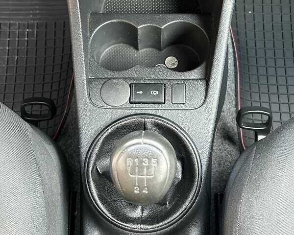 Коричневий Шкода Фабія, об'ємом двигуна 1.39 л та пробігом 177 тис. км за 4900 $, фото 26 на Automoto.ua