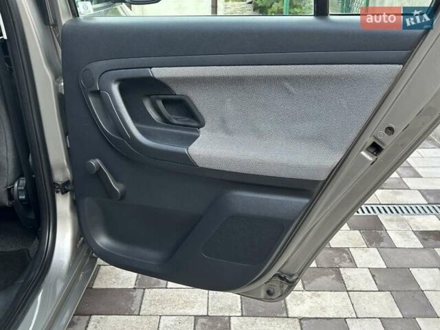 Коричневий Шкода Фабія, об'ємом двигуна 1.39 л та пробігом 177 тис. км за 4900 $, фото 38 на Automoto.ua