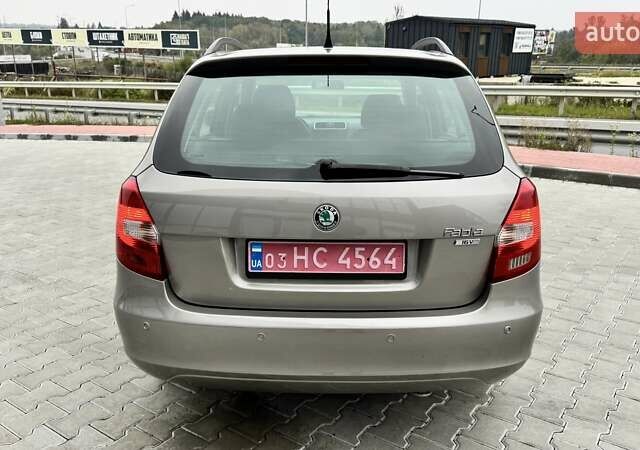 Коричневий Шкода Фабія, об'ємом двигуна 1.6 л та пробігом 218 тис. км за 6899 $, фото 5 на Automoto.ua