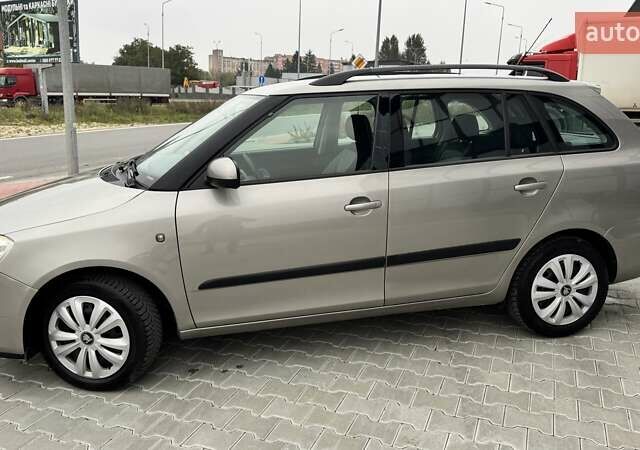 Коричневий Шкода Фабія, об'ємом двигуна 1.6 л та пробігом 218 тис. км за 6899 $, фото 3 на Automoto.ua