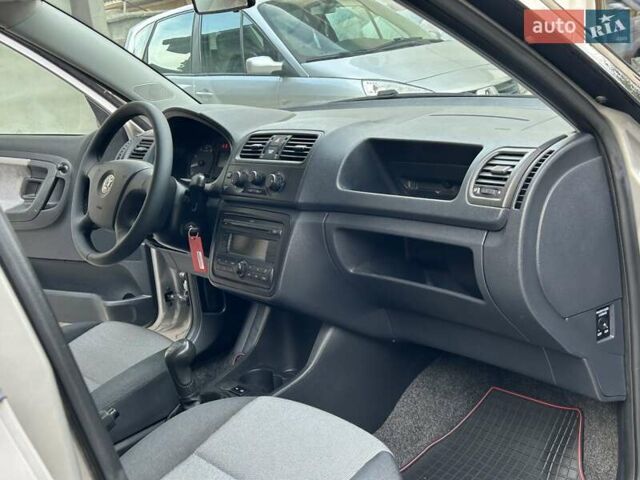Коричневий Шкода Фабія, об'ємом двигуна 1.39 л та пробігом 177 тис. км за 4900 $, фото 46 на Automoto.ua