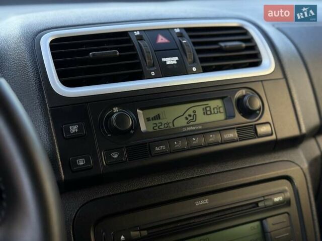 Коричневый Шкода Фабия, объемом двигателя 1.6 л и пробегом 140 тыс. км за 7950 $, фото 49 на Automoto.ua