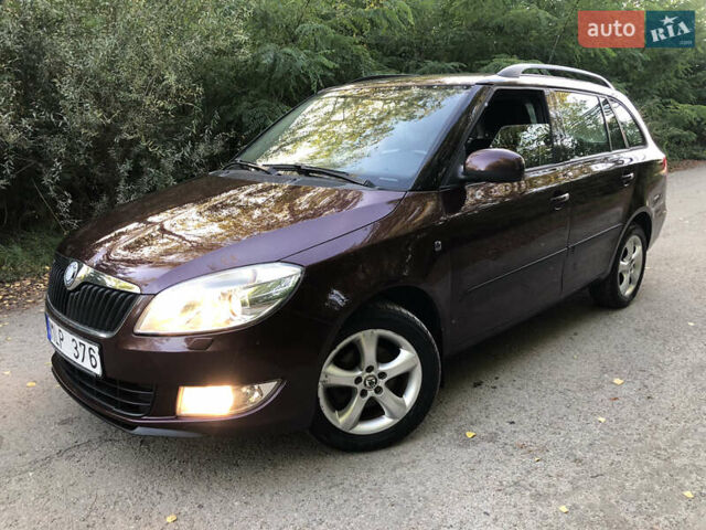 Коричневий Шкода Фабія, об'ємом двигуна 1.2 л та пробігом 240 тис. км за 5200 $, фото 2 на Automoto.ua