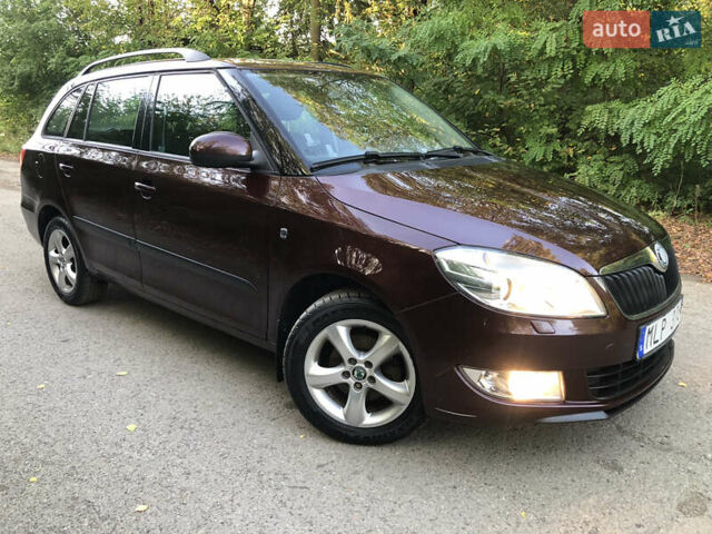 Коричневий Шкода Фабія, об'ємом двигуна 1.2 л та пробігом 240 тис. км за 5200 $, фото 3 на Automoto.ua