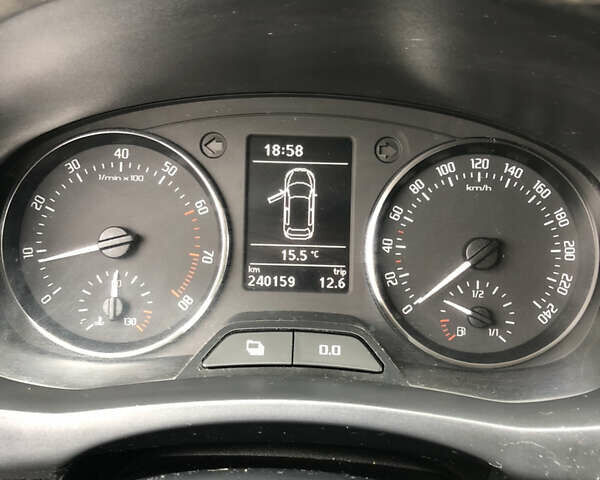 Коричневий Шкода Фабія, об'ємом двигуна 1.2 л та пробігом 240 тис. км за 5200 $, фото 20 на Automoto.ua