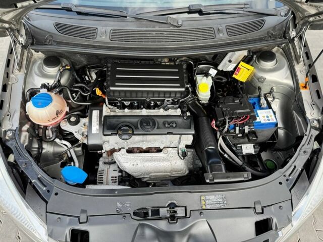 Шкода Фабия 2010 в Кривом Роге на Automoto.ua Коричневый Шкода Фабия, объемом двигателя 1.4 л и пробегом 191 тыс. км за 6150 $, фото 16 на Automoto.ua