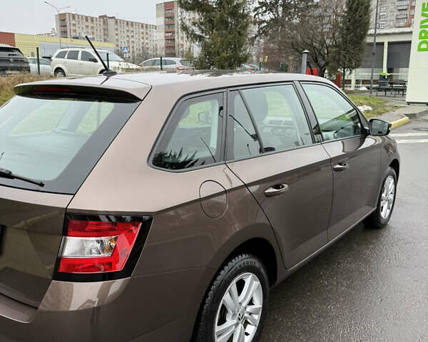 Коричневый Шкода Фабия, объемом двигателя 1 л и пробегом 93 тыс. км за 13000 $, фото 7 на Automoto.ua