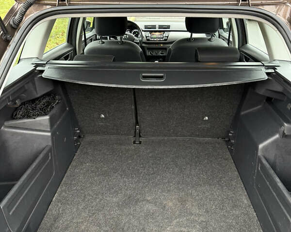 Коричневый Шкода Фабия, объемом двигателя 1 л и пробегом 93 тыс. км за 13000 $, фото 14 на Automoto.ua