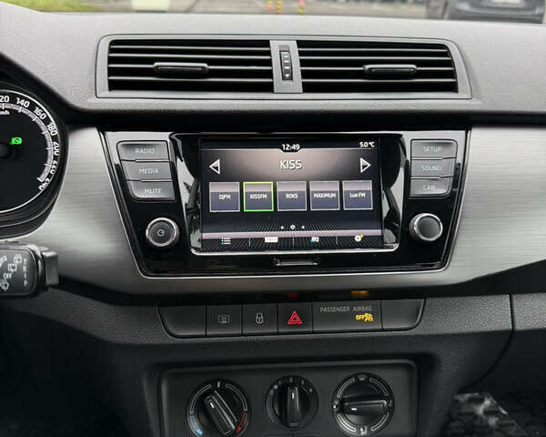 Коричневый Шкода Фабия, объемом двигателя 1 л и пробегом 93 тыс. км за 13000 $, фото 17 на Automoto.ua