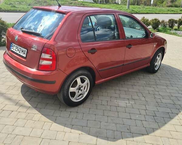 Червоний Шкода Фабія, об'ємом двигуна 1.39 л та пробігом 112 тис. км за 4850 $, фото 9 на Automoto.ua