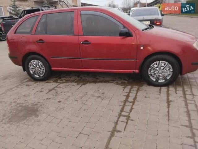 Красный Шкода Фабия, объемом двигателя 1.4 л и пробегом 237 тыс. км за 2500 $, фото 6 на Automoto.ua