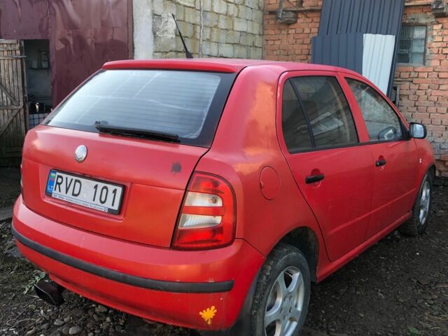 Красный Шкода Фабия, объемом двигателя 1.4 л и пробегом 1 тыс. км за 1100 $, фото 1 на Automoto.ua
