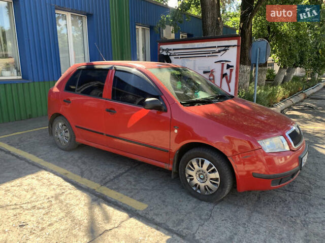 Красный Шкода Фабия, объемом двигателя 1.4 л и пробегом 260 тыс. км за 2900 $, фото 1 на Automoto.ua