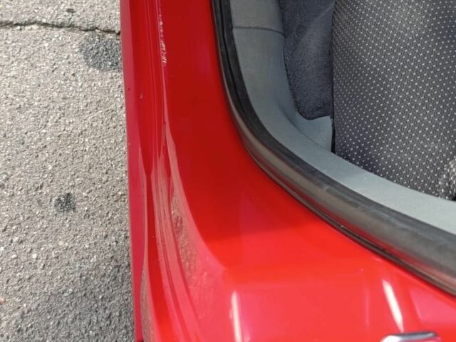 Червоний Шкода Фабія, об'ємом двигуна 1.4 л та пробігом 240 тис. км за 3300 $, фото 5 на Automoto.ua