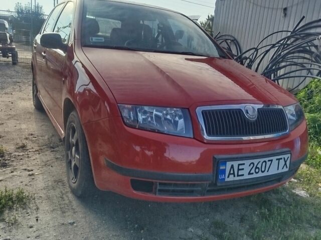 Червоний Шкода Фабія, об'ємом двигуна 1.2 л та пробігом 235 тис. км за 3200 $, фото 1 на Automoto.ua