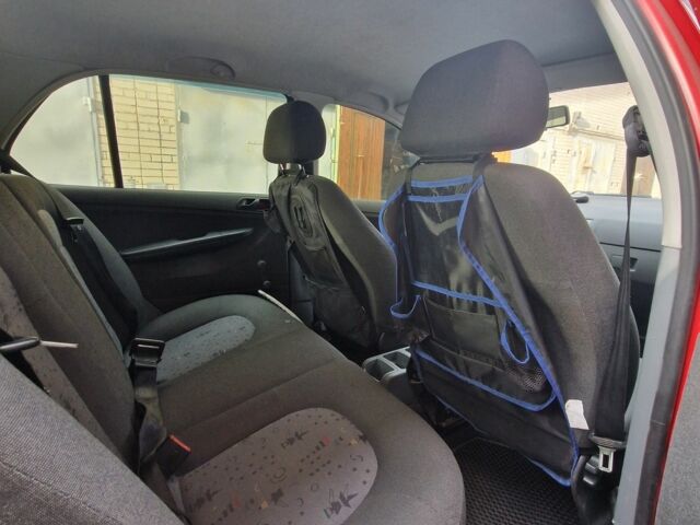 Червоний Шкода Фабія, об'ємом двигуна 1.2 л та пробігом 193 тис. км за 4000 $, фото 7 на Automoto.ua