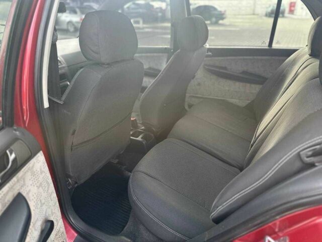 Шкода Фабия 2003 в Днепре (Днепропетровске) на Automoto.ua Красный Шкода Фабия, объемом двигателя 1.2 л и пробегом 373 тыс. км за 2850 $, фото 7 на Automoto.ua