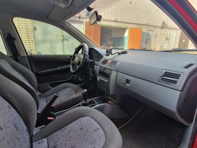 Червоний Шкода Фабія, об'ємом двигуна 1.2 л та пробігом 193 тис. км за 4000 $, фото 10 на Automoto.ua