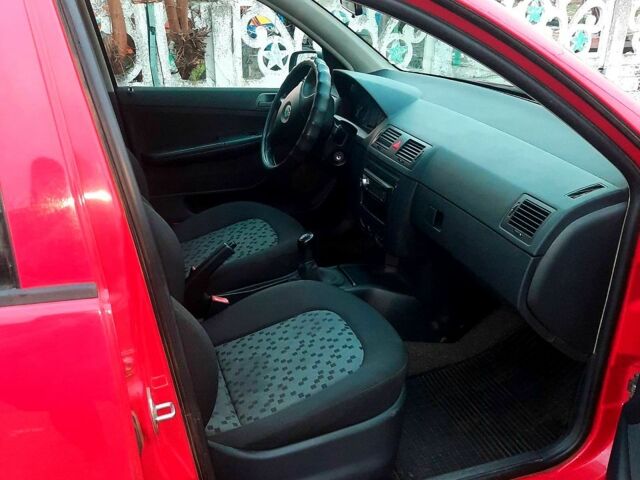 Червоний Шкода Фабія, об'ємом двигуна 1.9 л та пробігом 219 тис. км за 4100 $, фото 3 на Automoto.ua