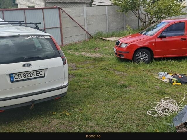 Красный Шкода Фабия, объемом двигателя 1.2 л и пробегом 173 тыс. км за 3000 $, фото 4 на Automoto.ua