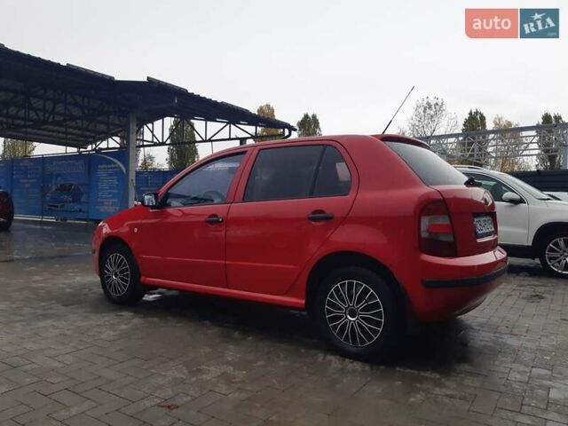 Шкода Фабия 2006 в Чернигове на Automoto.ua Красный Шкода Фабия, объемом двигателя 1.2 л и пробегом 177 тыс. км за 3300 $, фото 4 на Automoto.ua