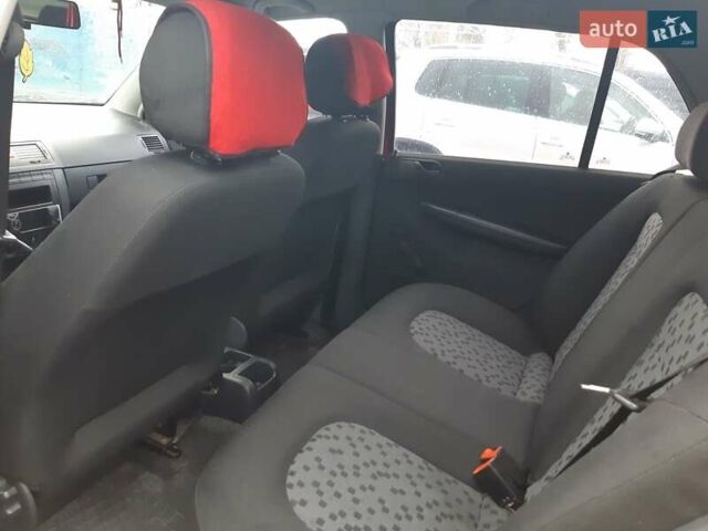 Шкода Фабия 2006 в Чернигове на Automoto.ua Красный Шкода Фабия, объемом двигателя 1.2 л и пробегом 177 тыс. км за 3300 $, фото 14 на Automoto.ua