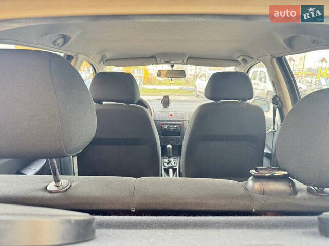 Красный Шкода Фабия, объемом двигателя 1.2 л и пробегом 155 тыс. км за 3499 $, фото 11 на Automoto.ua