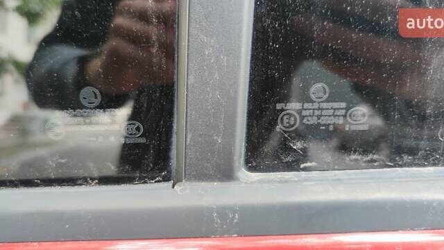 Шкода Фабия 2006 в Днепре (Днепропетровске) на Automoto.ua Красный Шкода Фабия, объемом двигателя 1.2 л и пробегом 255 тыс. км за 3500 $, фото 7 на Automoto.ua