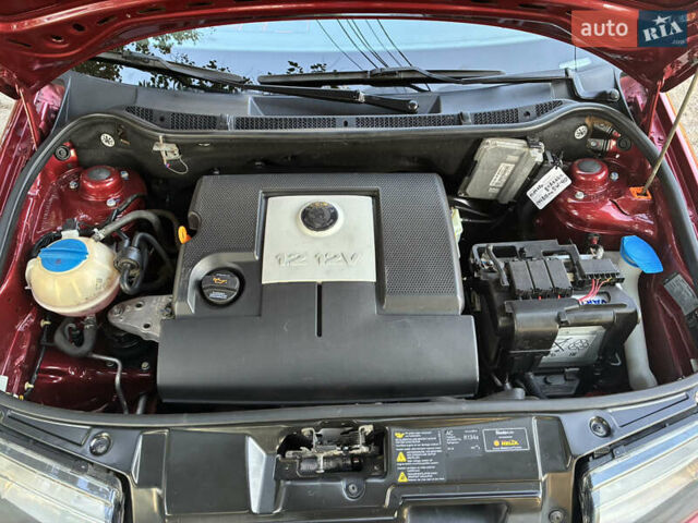 Червоний Шкода Фабія, об'ємом двигуна 1.2 л та пробігом 150 тис. км за 3550 $, фото 10 на Automoto.ua
