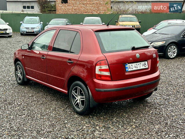Красный Шкода Фабия, объемом двигателя 1.2 л и пробегом 189 тыс. км за 3599 $, фото 4 на Automoto.ua