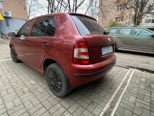 Красный Шкода Фабия, объемом двигателя 1.2 л и пробегом 213 тыс. км за 3500 $, фото 2 на Automoto.ua