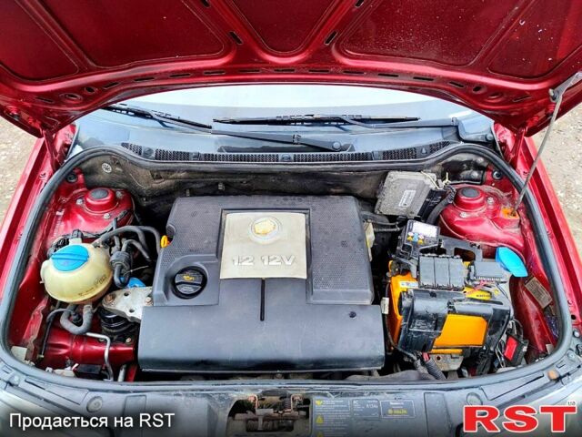 Червоний Шкода Фабія, об'ємом двигуна 1.2 л та пробігом 236 тис. км за 3600 $, фото 13 на Automoto.ua