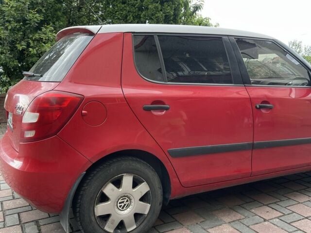 Червоний Шкода Фабія, об'ємом двигуна 1.2 л та пробігом 260 тис. км за 3525 $, фото 6 на Automoto.ua