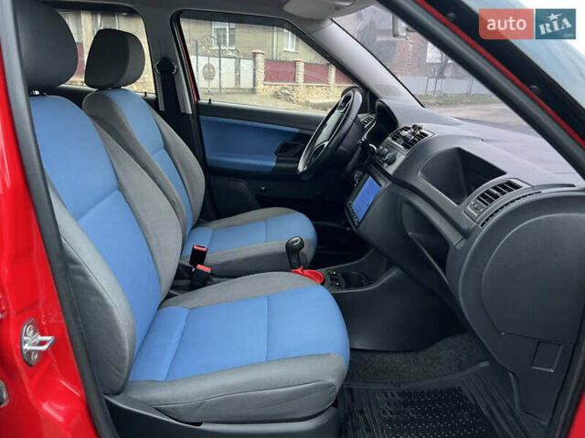 Червоний Шкода Фабія, об'ємом двигуна 1.2 л та пробігом 217 тис. км за 3999 $, фото 30 на Automoto.ua